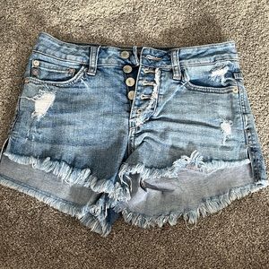 Blue High-waisted Jean Shorts - Justusa